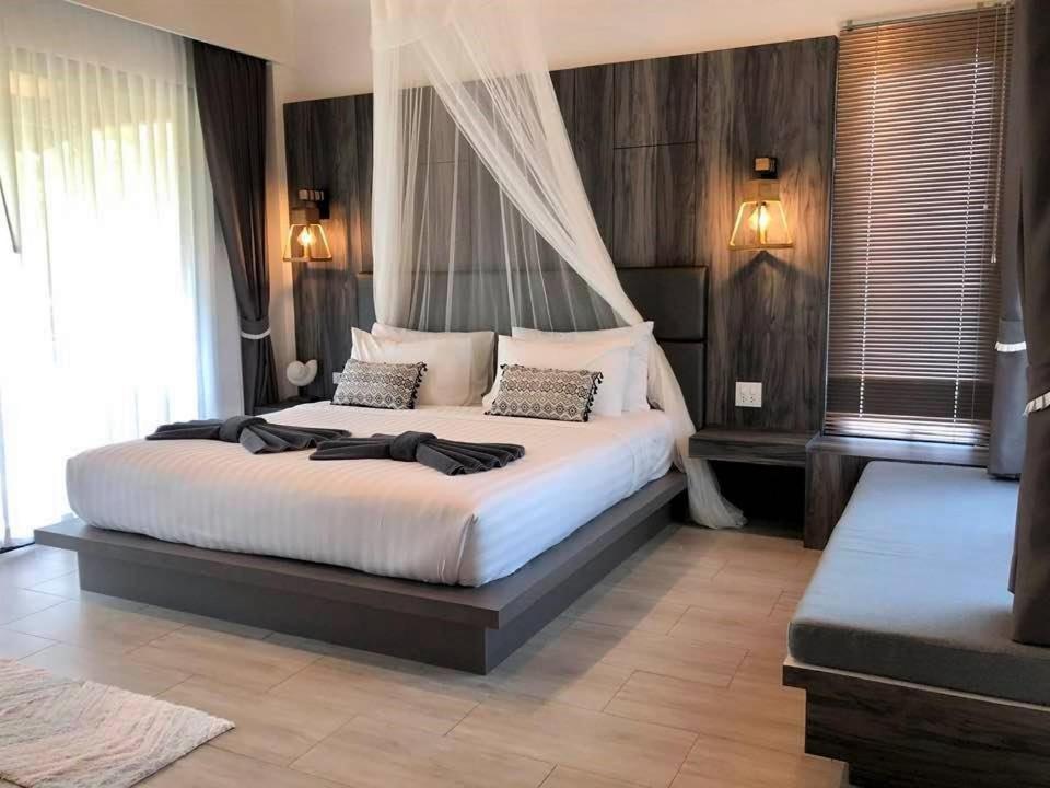 Hotel The Mantra Navi Ko Lanta Esterno foto